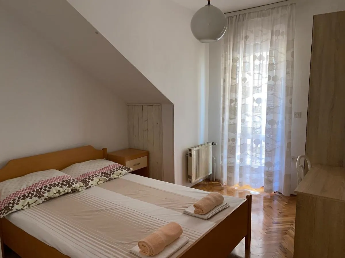 Guest house Apartmani Infinity Sukosan