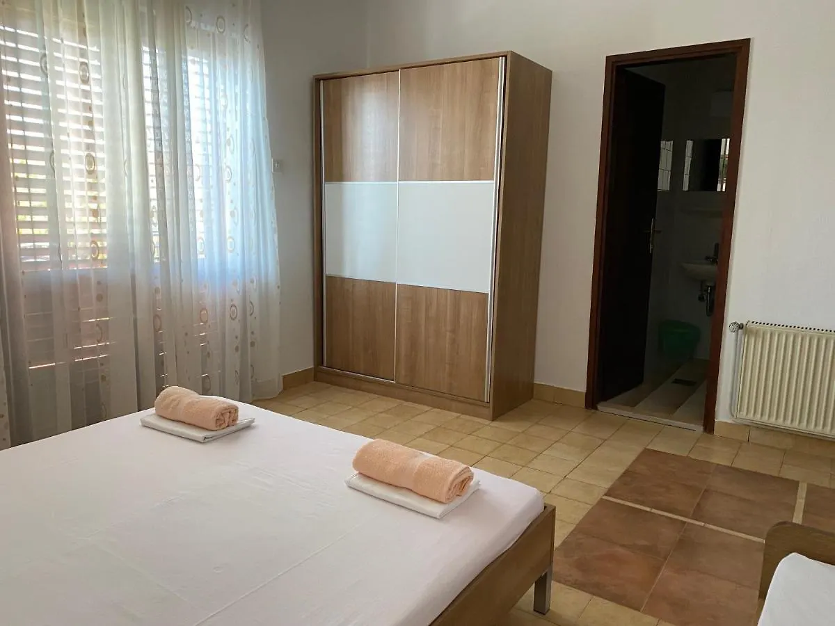 Apartmani Infinity Sukošan 0*,
